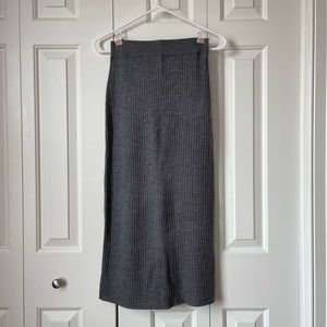 Uniqlo Rib Knitted Midi Skirt